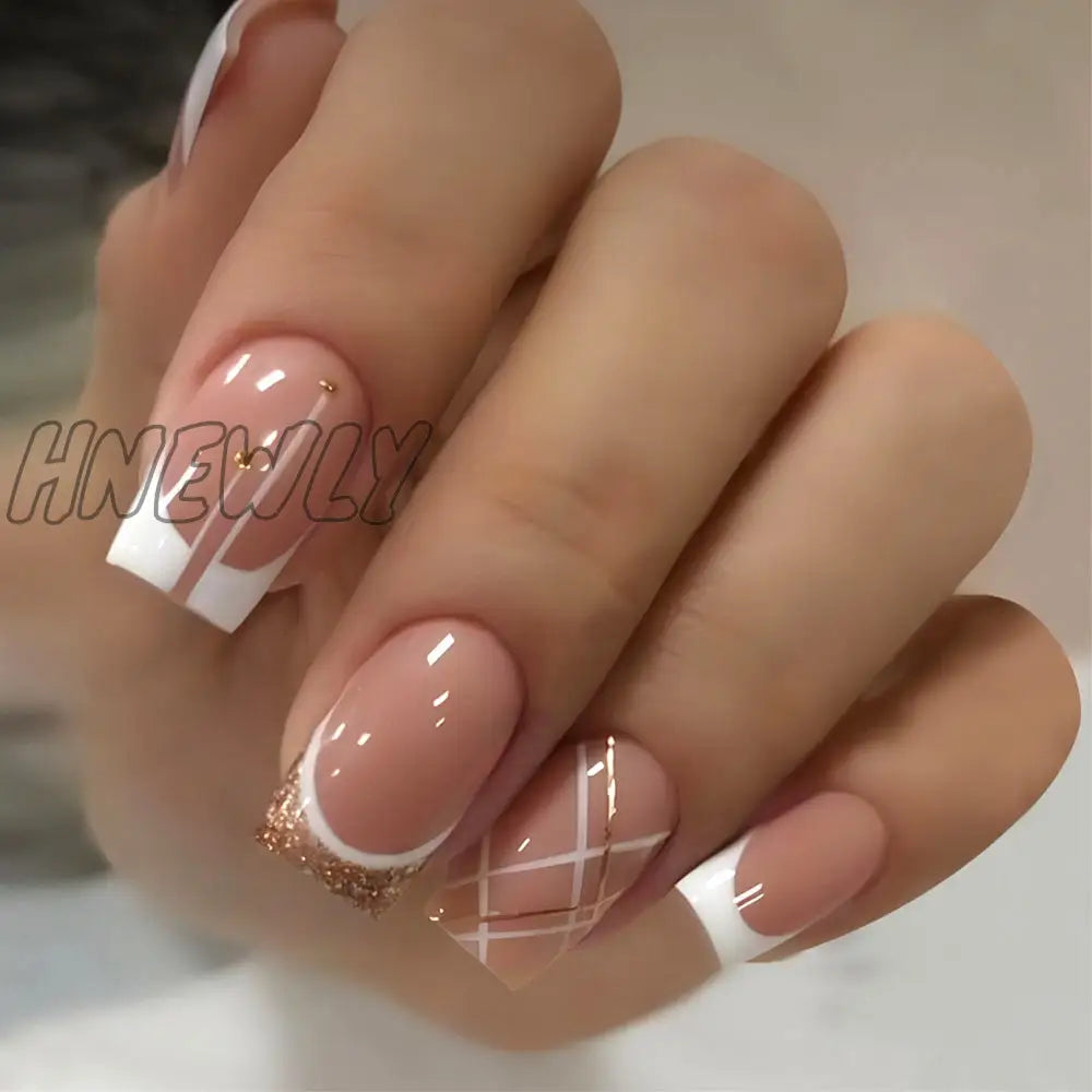 24Pcs Glitter Pink Gradient False Nails Wearable French Fake Nail With Rhinestone Designs Short