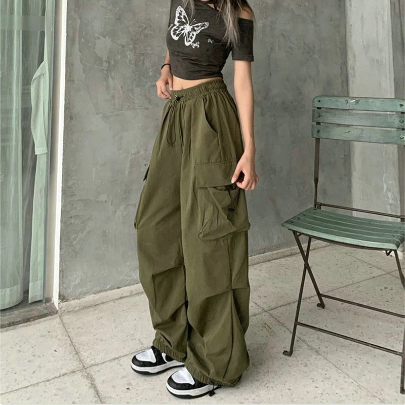 pantsparadises Women Casual Cargo Pant Solid Low Waist Drawstring Big Pockets Wide Leg Baggy Trousers Female Y2K Streetwear Oversize Sweatpants