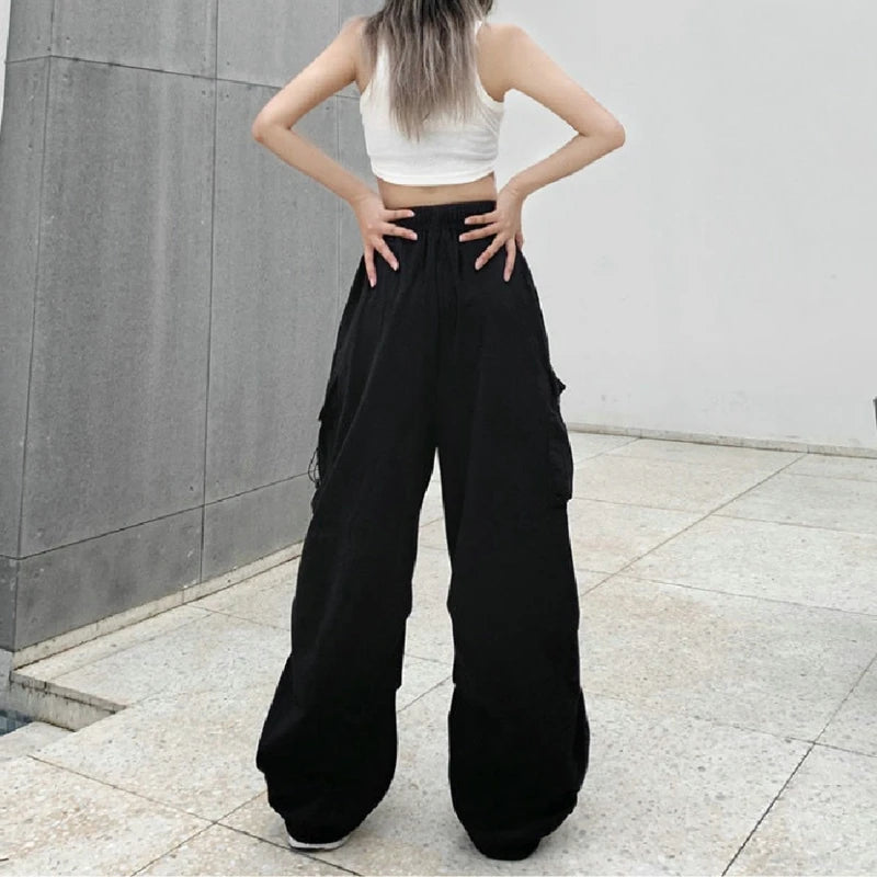 pantsparadises Women Casual Cargo Pant Solid Low Waist Drawstring Big Pockets Wide Leg Baggy Trousers Female Y2K Streetwear Oversize Sweatpants