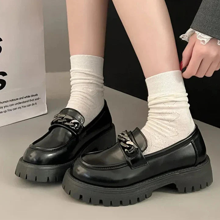 pantsparadises Chunky Heel Platform Metal Chain loafers Women Pumps Black round toe small leather shoes Female Casual Retro JK Uniform shoes