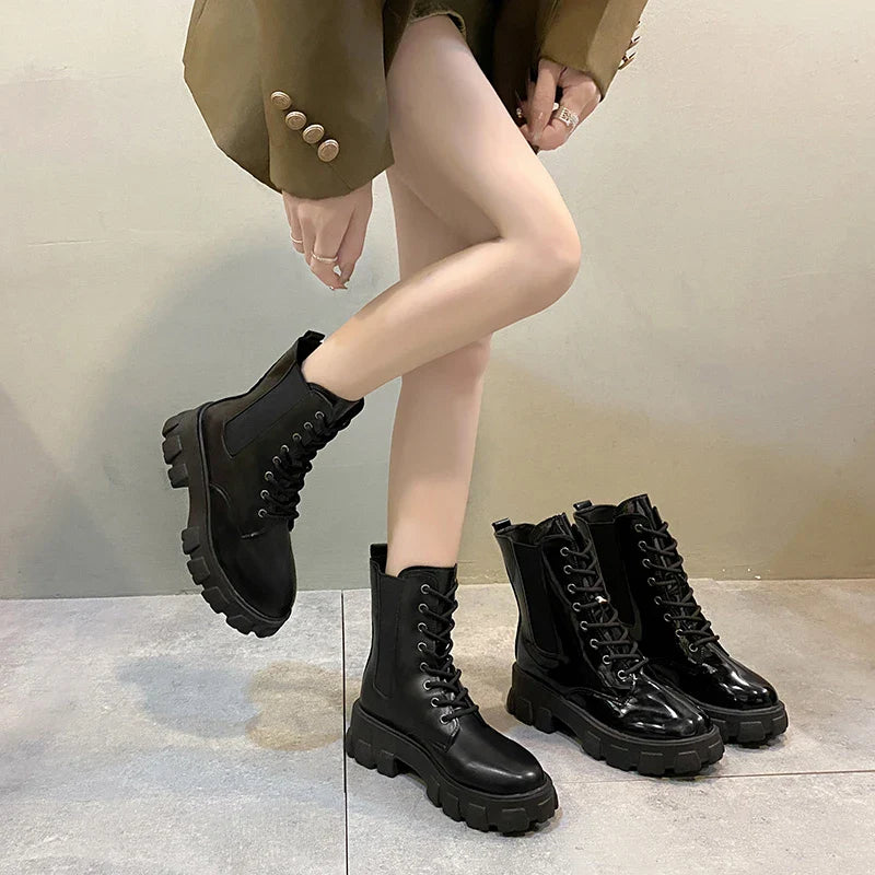 pantsparadises New Fashion Thick Sole Thick Heel Women's Boots Large Size Women's Shoes Black Platform Sole Small Short Boots