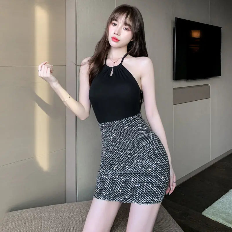 pantsparadises Women's Stylish Sexy Short Skirts Sequin Hip Elasticity High Waist Korean Style Fashion Wrap Tight Mini Skirt for Women Elegant