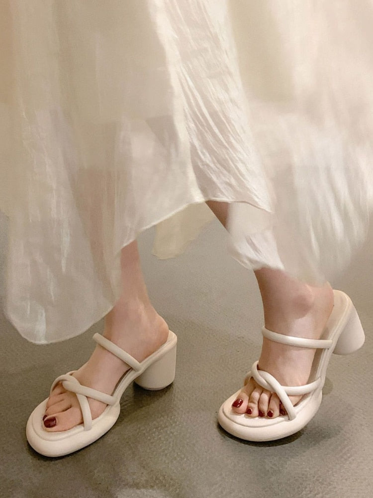 pantsparadises Korean Fashion Elegant Sandal Office Lady Summer Vintage Solid Non-Slip Shoes Pumps Beach Style Soft Platform Shoes Woman