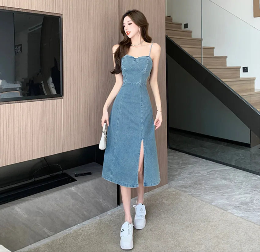 pantsparadises New Retro 2024 Spring and Summer Strapless Denim Dress Fashionable Fashionable Women Sexy Thin Straps Slim Split Mid Skirt Tank