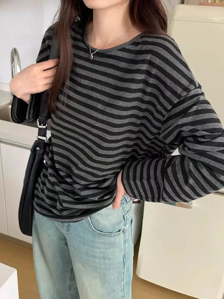 pantsparadises Autumn Women Harajuku Striped T Shirt Long Sleeve O-Neck Casual Oversize Top Femme Streetwear Black Grey Loose Street Tops Y2K