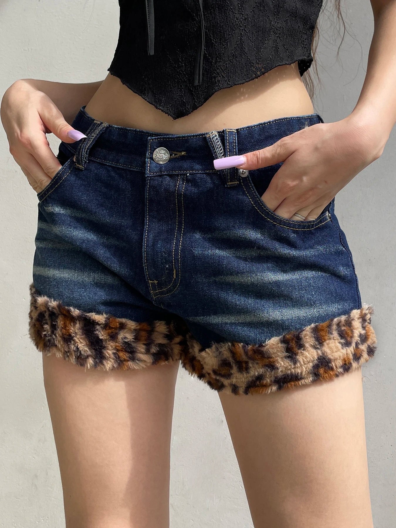 pantsparadises Retro Leopard Print Patchwork Shorts Y2k Streetwear Slim Jean Pants Low Rise Buttons Fashion Short Pants New Trousers