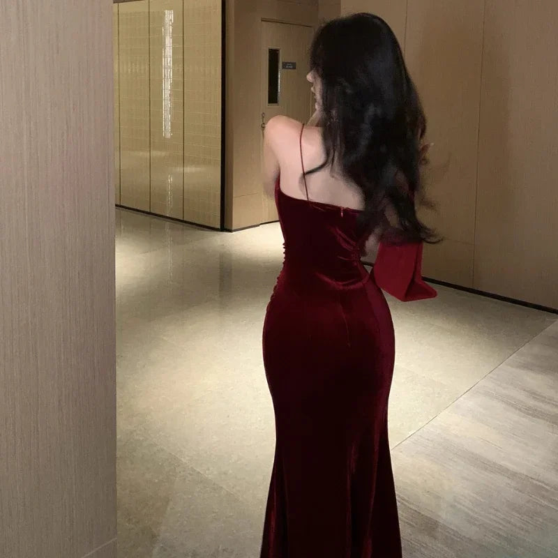 pantsparadises DRESS TO IMPRESS Vintage Sexy Club Prom Red Dresses for Women Spaghetti Strap Slit Velvet Dress Beach Bandage Bodycon Midi Dress Party Elegant