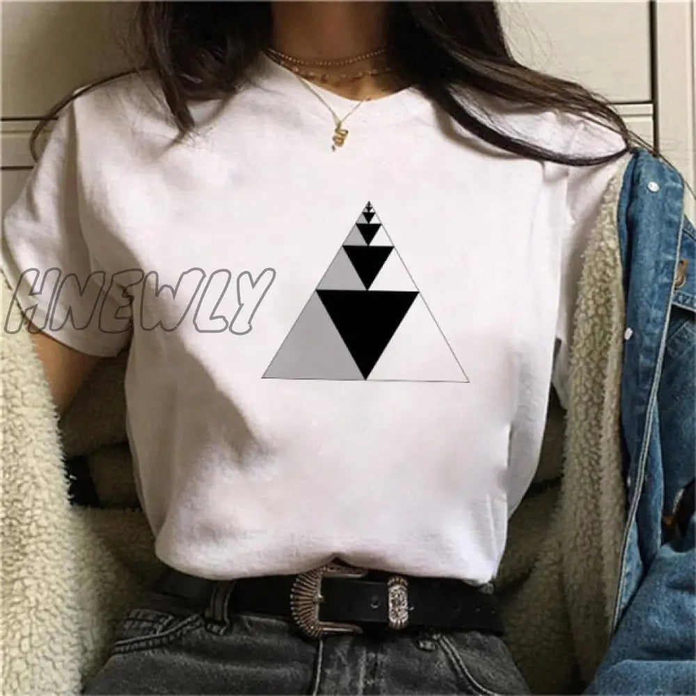 Beautiful Geometry Printed T Shirt Women 90S Graphic T - Shirt Harajuku Tops Tee Cute Short Sleeve