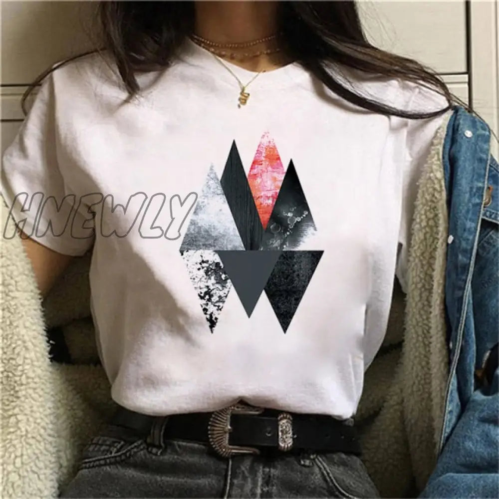 Beautiful Geometry Printed T Shirt Women 90S Graphic T - Shirt Harajuku Tops Tee Cute Short Sleeve