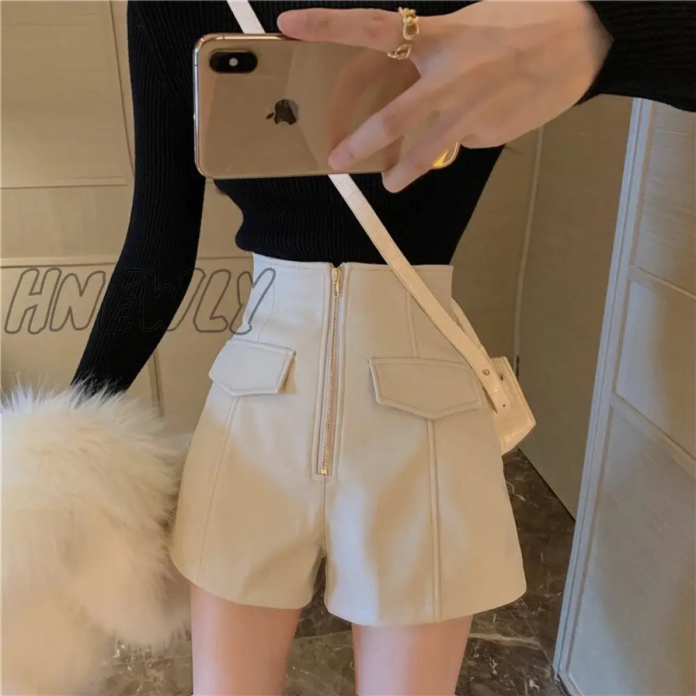 Spring Autumn Pu Shorts Women Casual Loose High Waist Leather Ies All Match Zipper Black White Wide